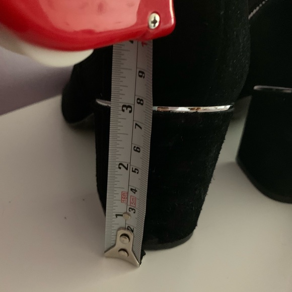 Black suede ankle boots - Picture 3 of 9